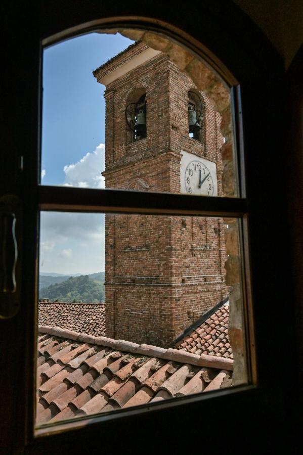 La Casa Del Castellano Hotel Cinzano Exterior photo